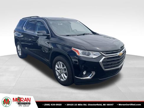 Used 2019 Chevrolet Traverse LT FWD image 2