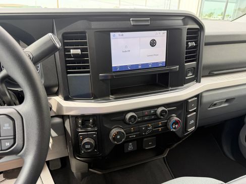 Used 2025 Ford F350 XLT AWD/4WD image 17