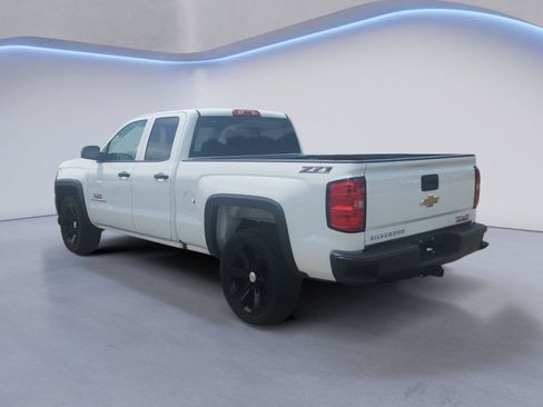 Used 2017 Chevrolet Silverado 1500 W/T AWD/4WD image 5
