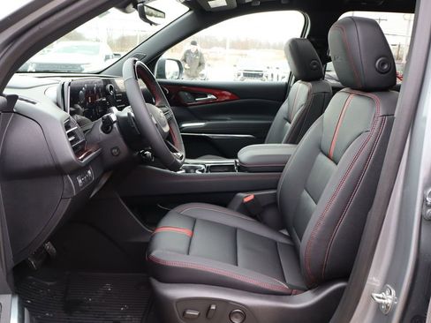 New 2026 Chevrolet Traverse RS image 13