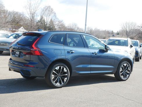 New 2026 Volvo XC60 B5 Plus w/ Climate Package AWD/4WD image 3