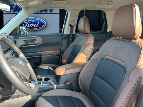 Used 2025 Ford Bronco Sport Outer Banks w/ Outer Banks Tech Package+ AWD/4WD image 11