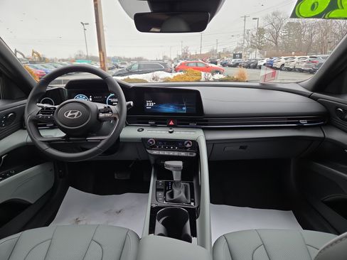 New 2026 Hyundai Elantra Limited image 14