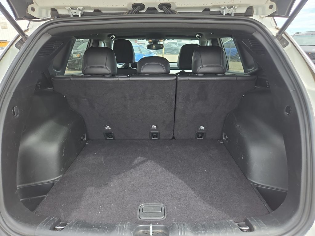 Used 2024 Jeep Compass Limited AWD/4WD image 16