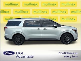 Used 2025 Kia Carnival EX FWD video 2