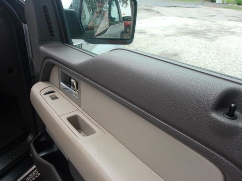 Used 2010 Ford F150 XLT RWD image 37