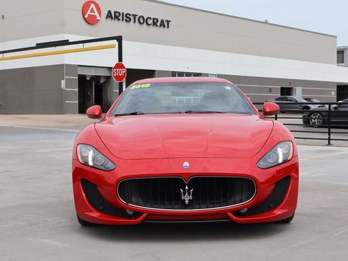 Used 2015 Maserati GranTurismo Sport RWD image 2