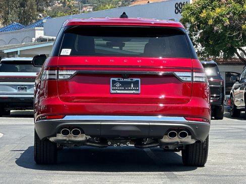 New 2026 Lincoln Aviator 2WD image 4