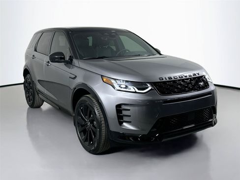 Certified 2025 Land Rover Discovery Sport Dynamic SE AWD/4WD image 3