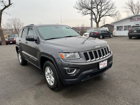 Used 2014 Jeep Grand Cherokee Laredo w/ Quick Order Package 23E AWD/4WD image 3