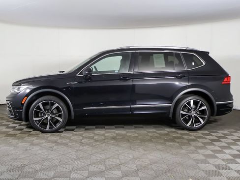 Used 2023 Volkswagen Tiguan SEL R-Line AWD/4WD image 19