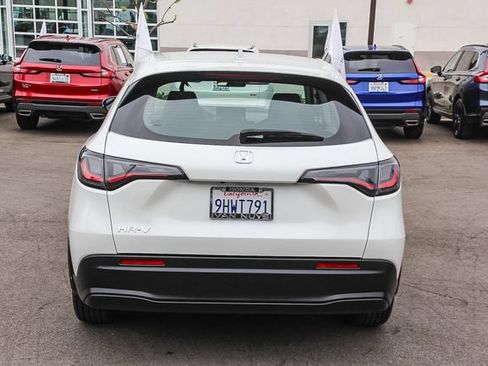 Used 2024 Honda HR-V LX image 6