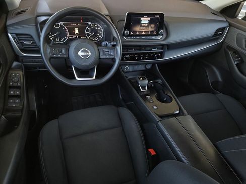 Used 2023 Nissan Rogue S image 15