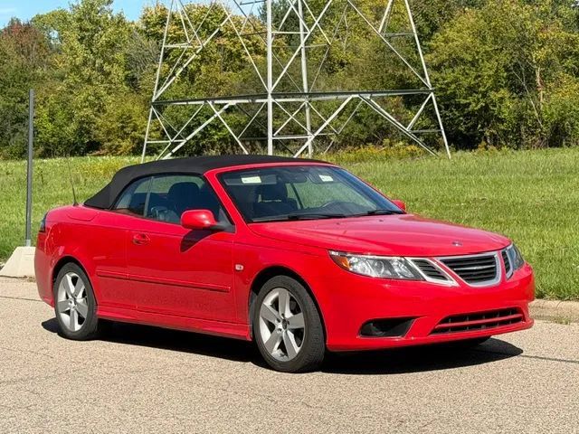 Used 2011 Saab 9-3 Aero FWD image 1