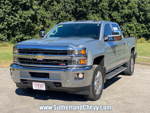 Used 2018 Chevrolet Silverado 2500 LTZ w/ Vortec Plus Package AWD/4WD image 3