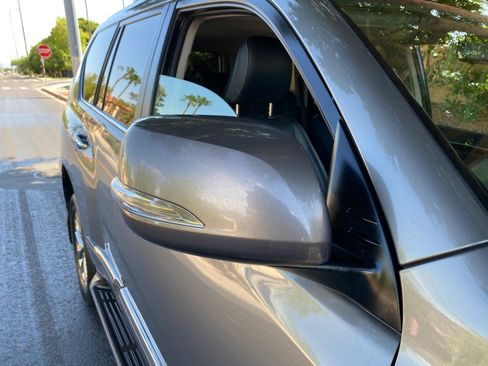 Used 2014 Lexus GX 460 Luxury AWD/4WD image 14