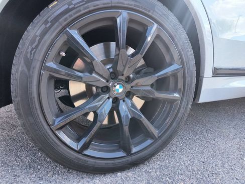Used 2023 BMW X7 M60i w/ Executive Package AWD/4WD image 4
