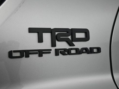 Used 2025 Toyota 4Runner TRD Off-Road AWD/4WD image 15