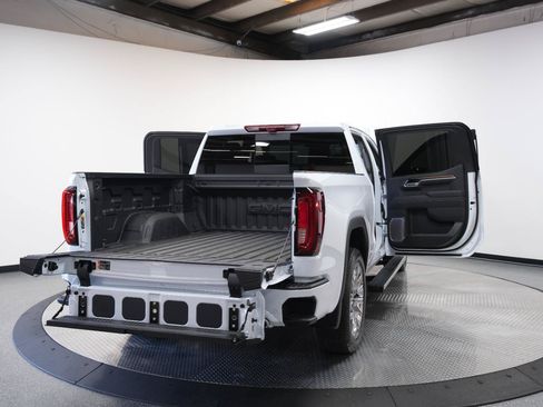 Used 2026 GMC Sierra 1500 Denali AWD/4WD image 13