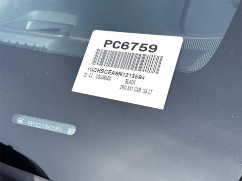 Used 2022 Chevrolet Colorado LT w/ Fleet Safety Package RWD image 29