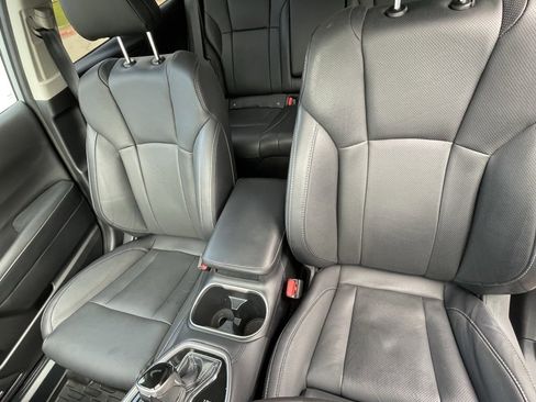 Used 2025 Subaru Outback Touring XT w/ Popular Package #2 image 21