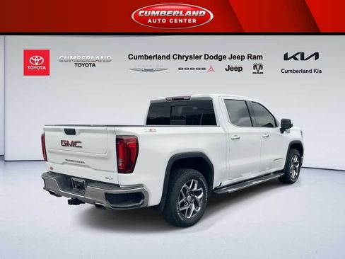 Used 2023 GMC Sierra 1500 SLT w/ SLT Premium Package image 8