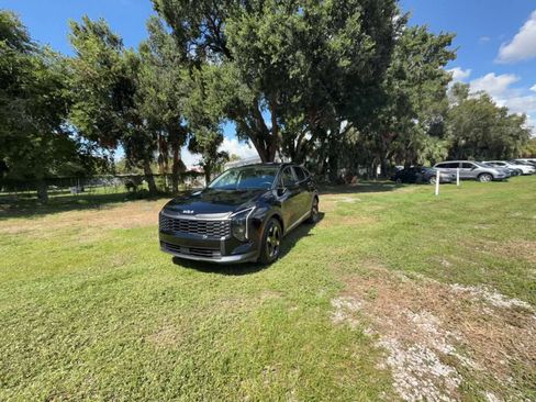 Used 2026 Kia Sportage LX FWD image 6