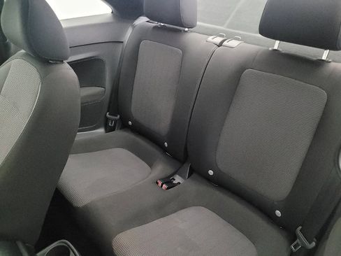 Used 2014 Volkswagen Beetle 2.5 FWD image 18