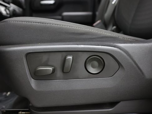 Used 2023 Chevrolet Silverado 1500 Custom AWD/4WD image 19