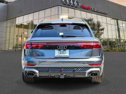 New 2025 Audi RS Q8 performance image 5