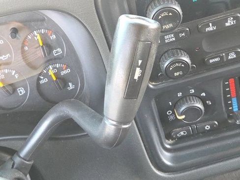 Used 2006 GMC Sierra 1500 SLE w/ Sierra Special Edition RWD image 27