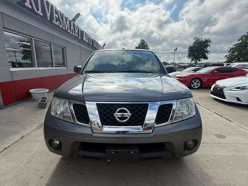 Used 2018 Nissan Frontier SV w/ Value Truck Package AWD/4WD image 6