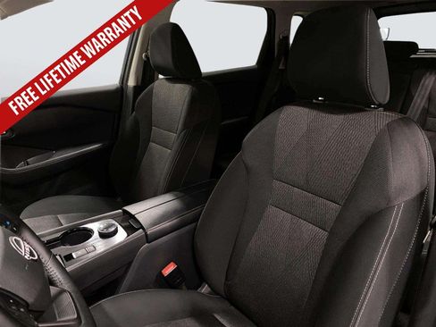 Used 2025 Nissan Rogue SV AWD/4WD image 27