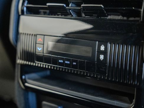 New 2026 Jeep Grand Wagoneer L 4WD image 39