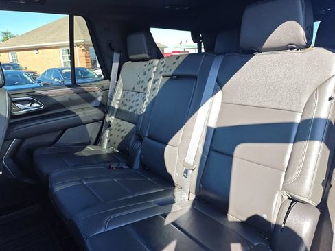Used 2024 Chevrolet Tahoe Z71 w/ Luxury Package AWD/4WD image 16