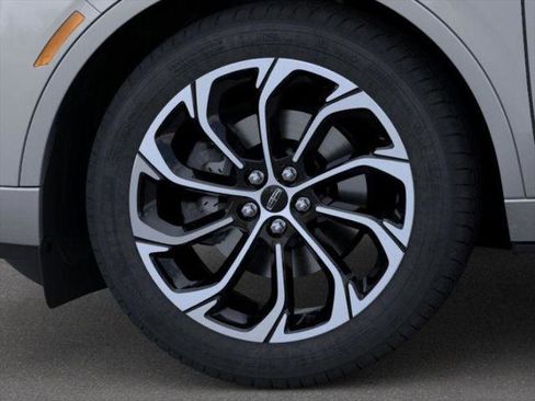 New 2026 Lincoln Nautilus Reserve image 19