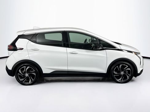 Used 2023 Chevrolet Bolt LT w/ Infotainment Package image 12