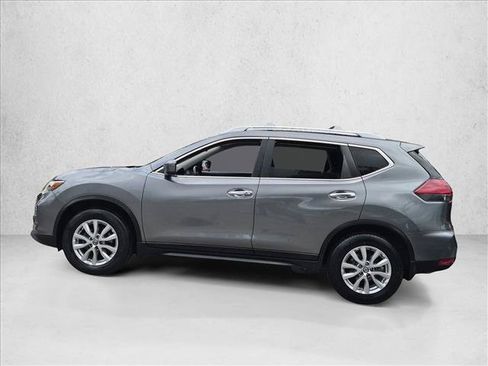 Used 2020 Nissan Rogue SV FWD image 9