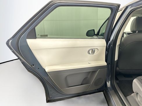 Used 2024 Hyundai Ioniq 5 SE RWD image 26