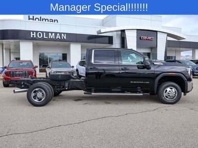 New 2026 GMC Sierra 3500 SLE