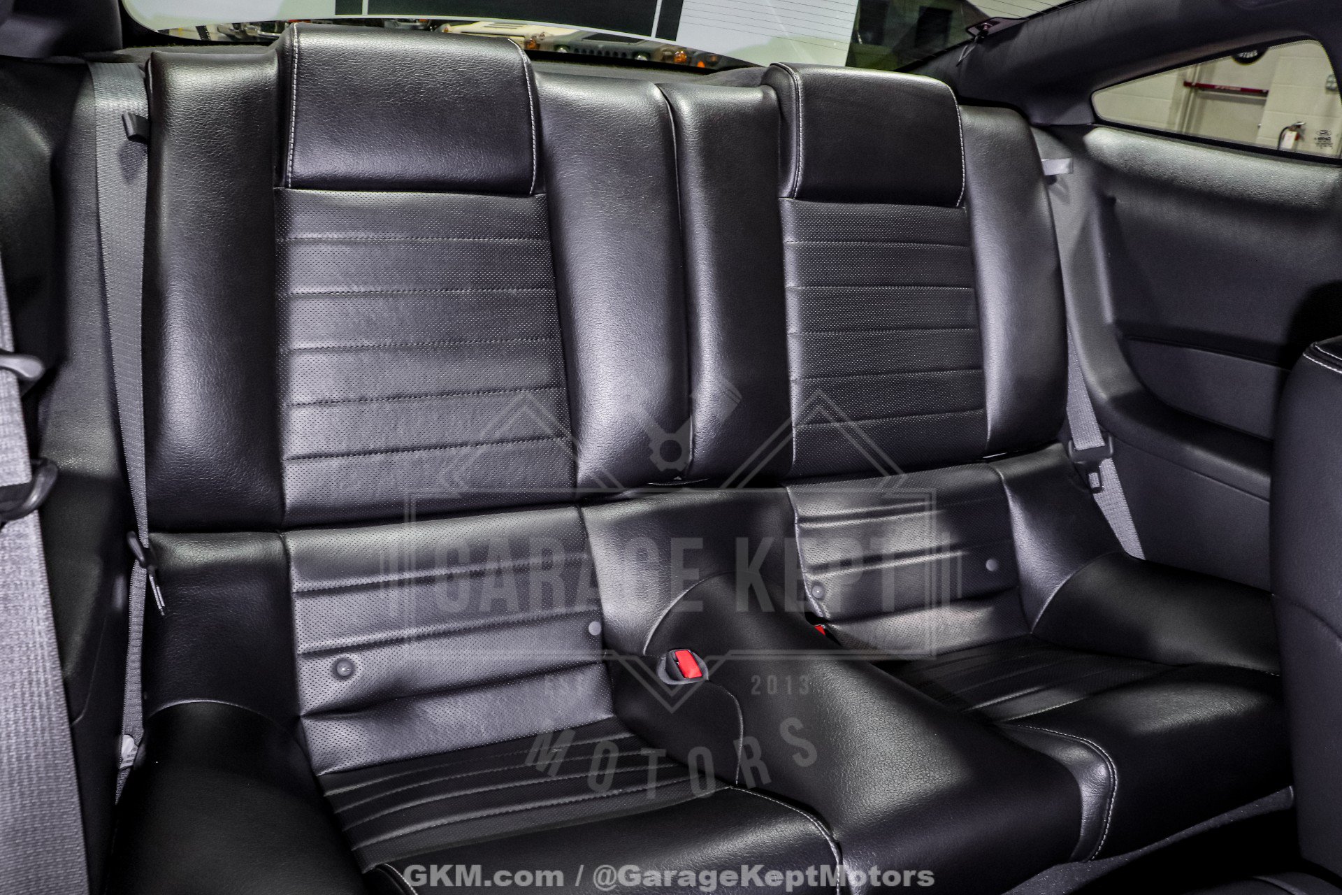 Used 2010 Ford Mustang GT RWD image 75