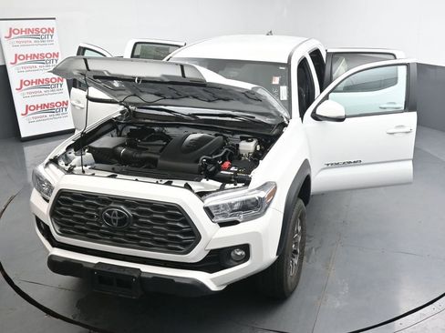 Used 2023 Toyota Tacoma TRD Off-Road w/ Technology Package image 37