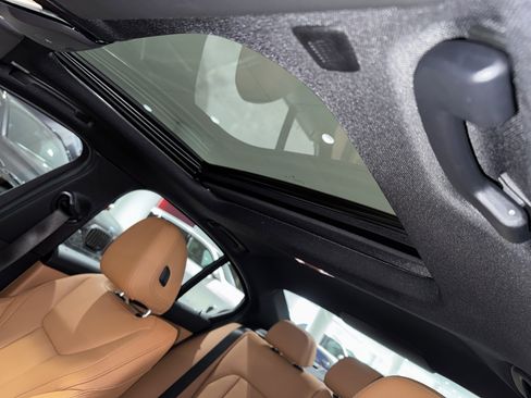 New 2026 BMW 330i Sedan w/ M Sport Package image 23