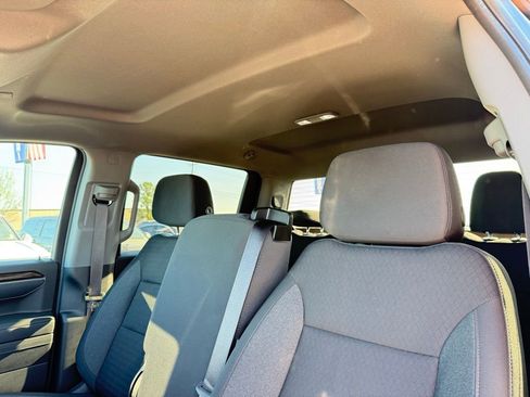 Used 2025 GMC Sierra 1500 SLE AWD/4WD image 21