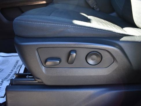 Used 2024 Chevrolet Silverado 2500 LT image 18