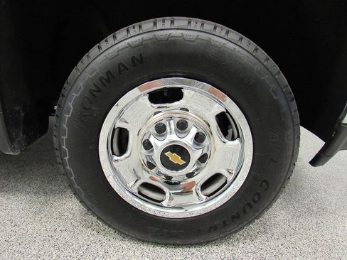 Used 2020 Chevrolet Silverado 2500 W/T w/ WT Safety Package AWD/4WD image 13