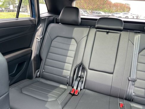 New 2026 Volkswagen Atlas Cross Sport SEL AWD/4WD image 12