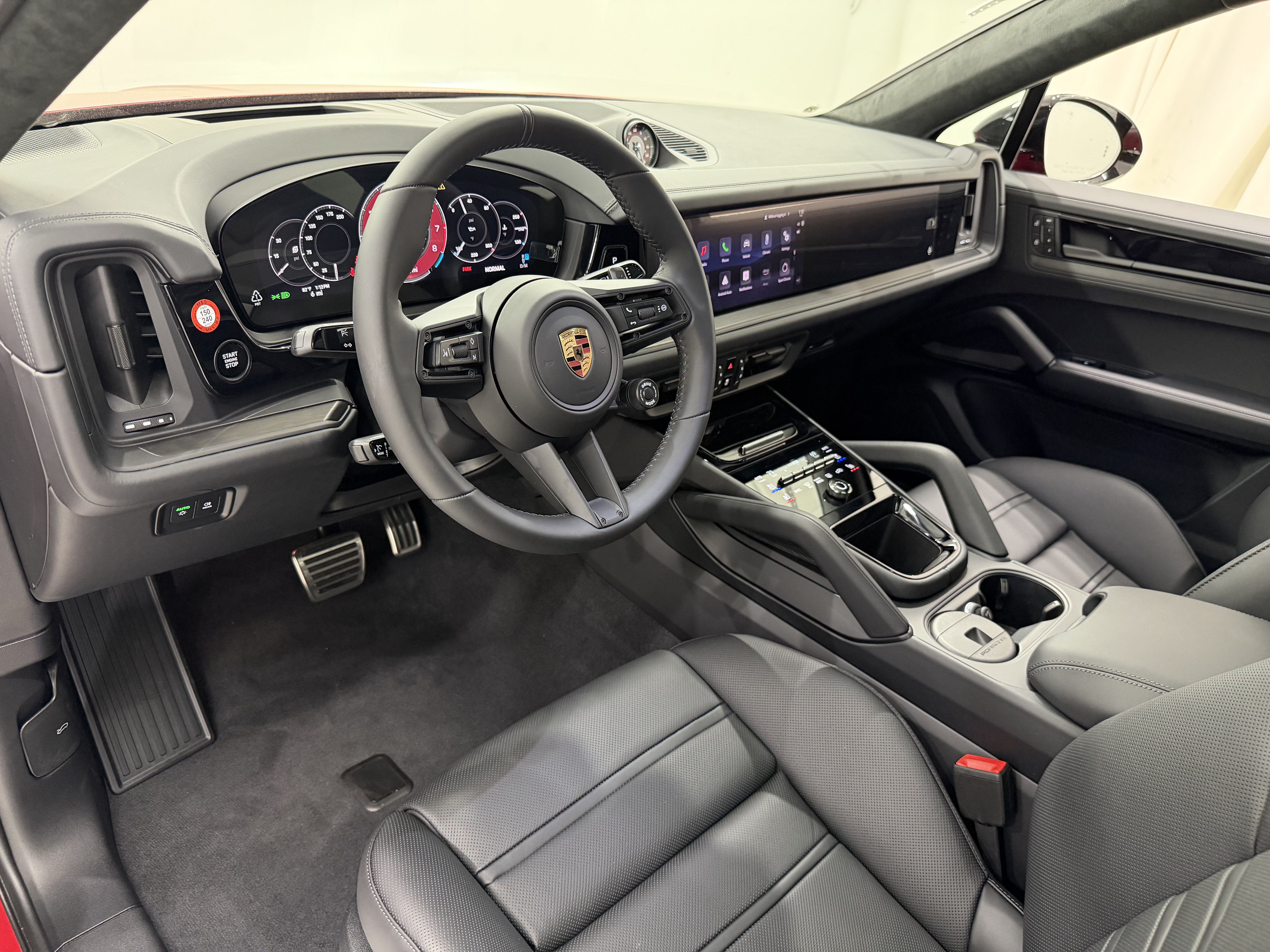 New 2026 Porsche Cayenne GTS AWD/4WD image 28