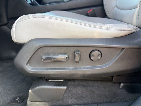 Used 2025 Honda Pilot EX-L image 22