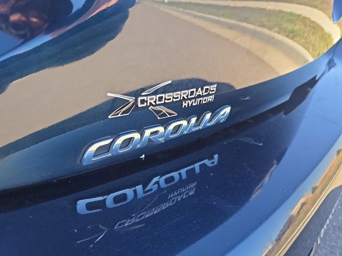 Used 2020 Toyota Corolla XSE image 9